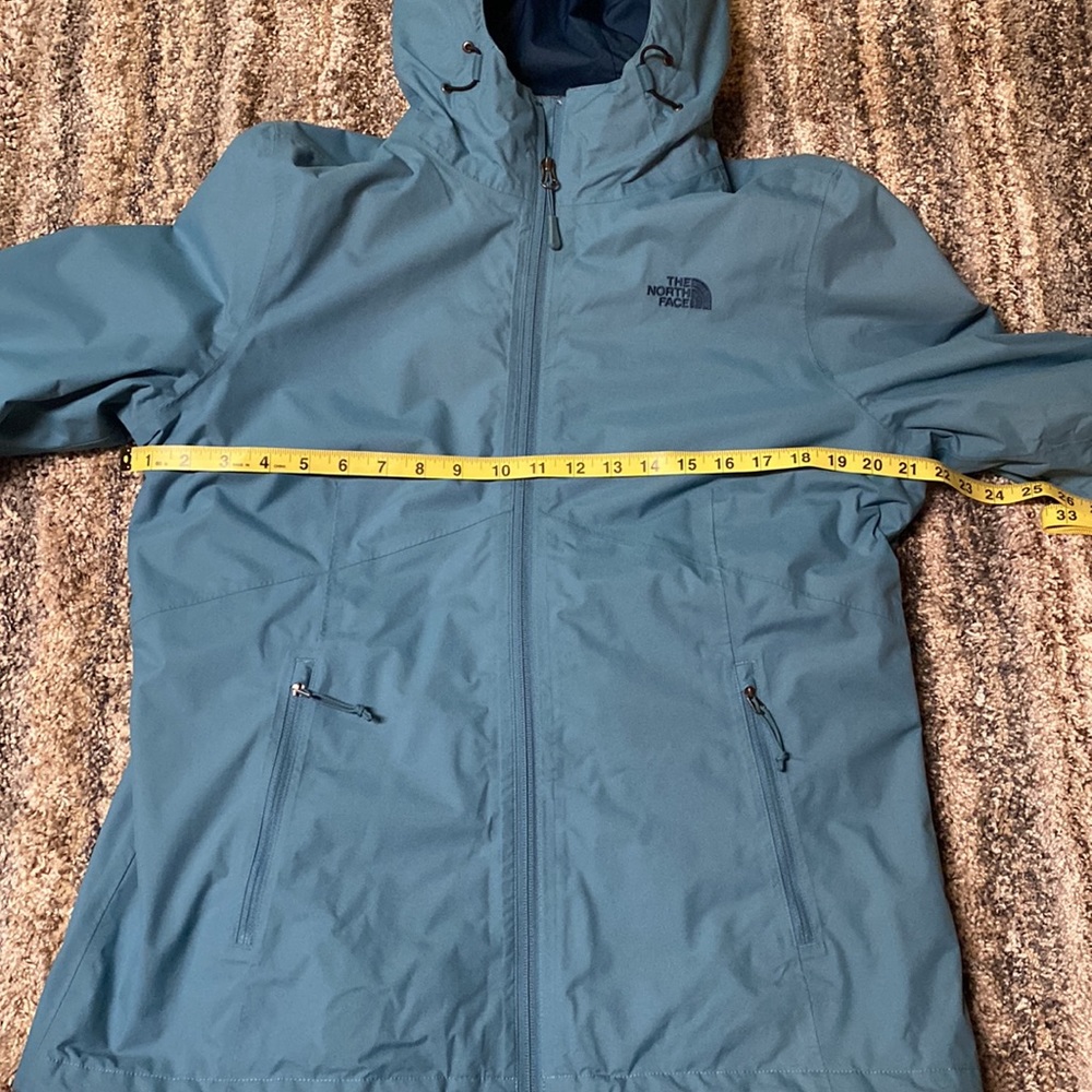 The North Face Blue Jacket/Jackets - Picture 15 of 16